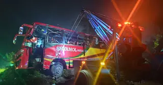 ফেনীতে বাস উল্টে কাস্টমস কর্মকর্তা নিহত, আহত ১৫